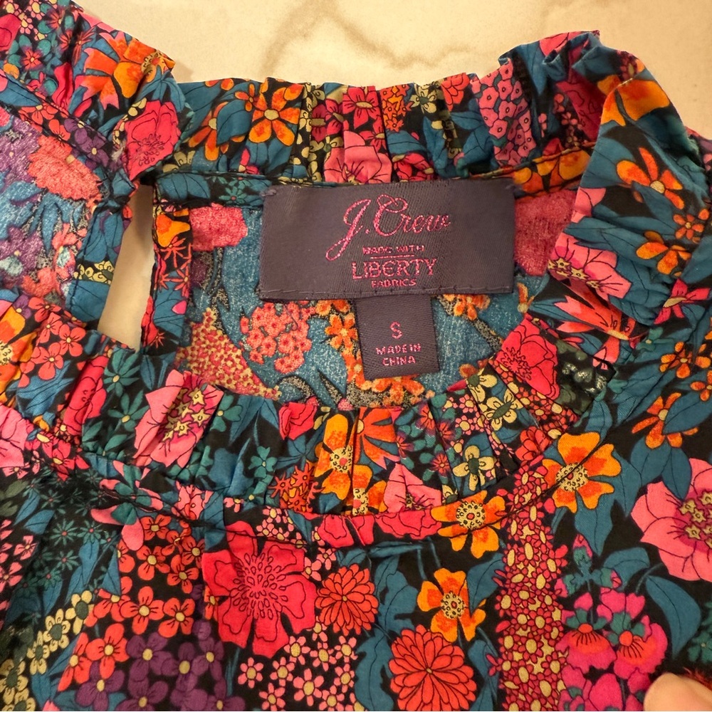 J crew Floral Print Ruffle Sleeve Top - Picture 2 of 3